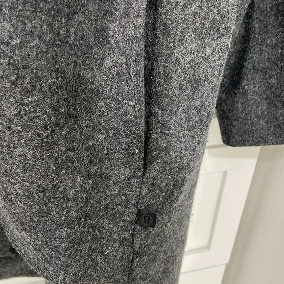 Lululemon wool women’s jacket - Picture 2 of 3